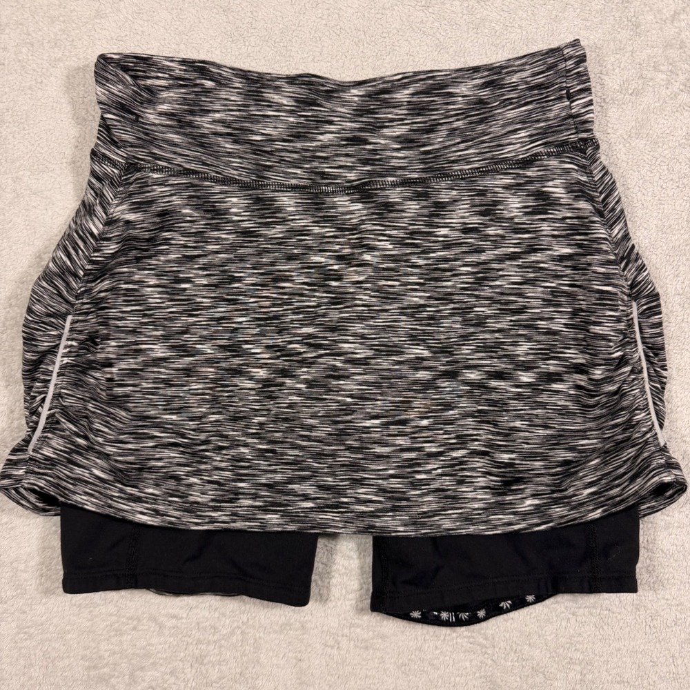 Athleta Space Dye Athletic Skort Black White‎ XS Zipper Pocket Built-in Shorts